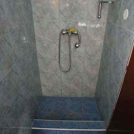 Robinson Anastazia *