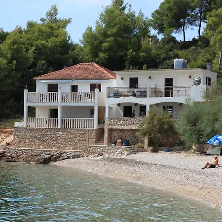 Διαμέρισμα Robinson Anastazia *